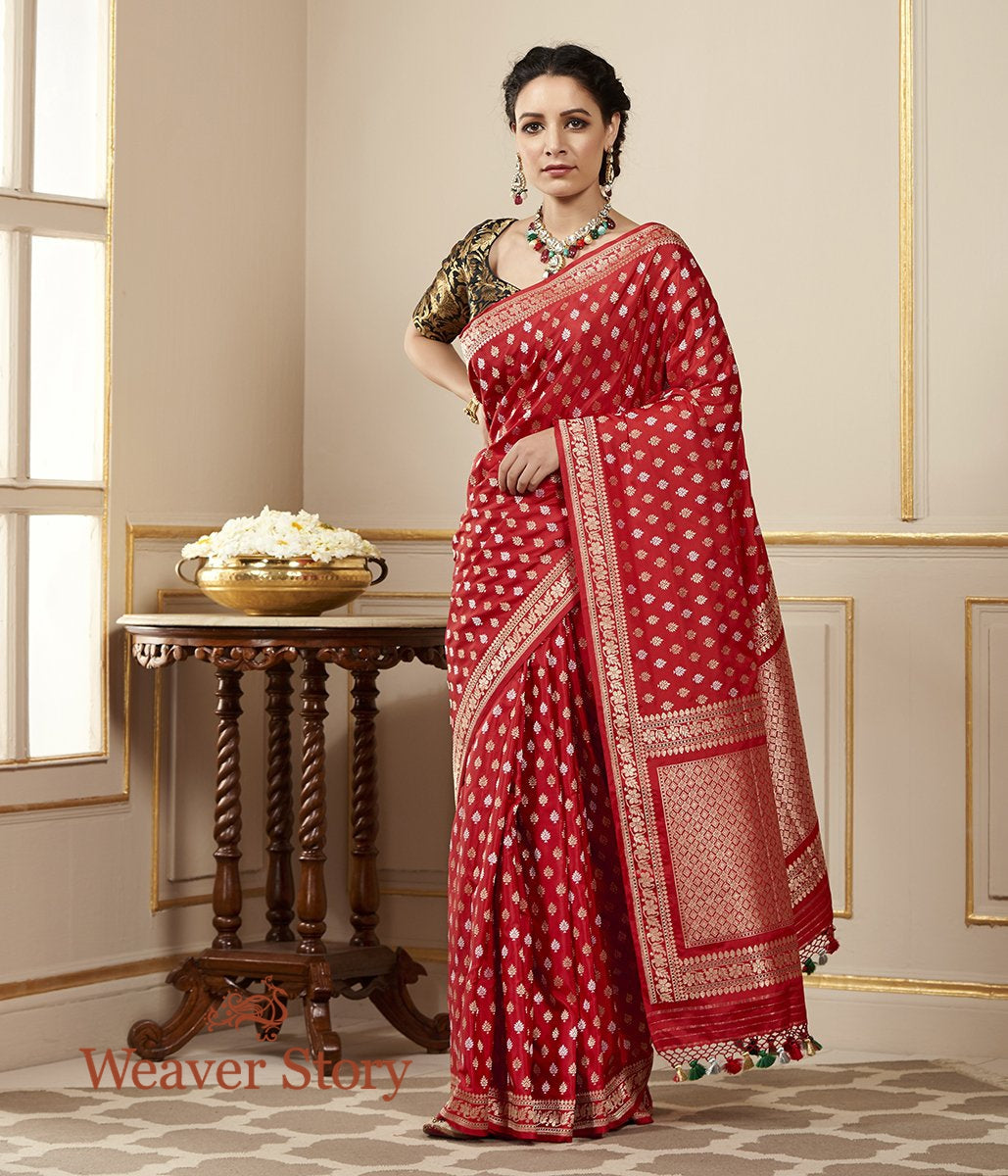 Handloom_Red_Banarasi_Saree_with_Kadhwa_Booti_Woven_in_Sona_Rupa_Zari_WeaverStory_02