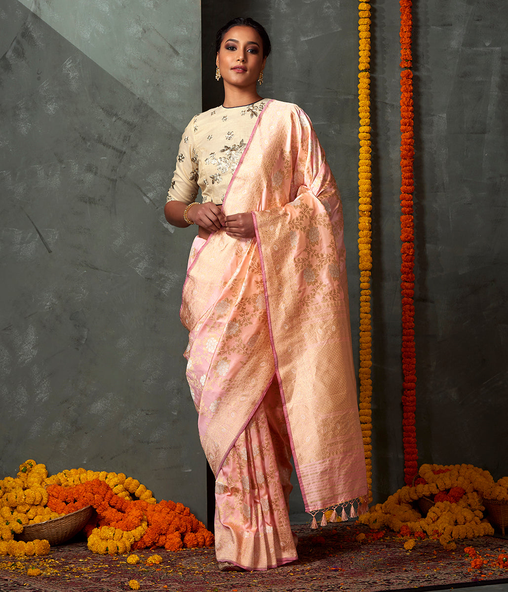 Handloom_Peach_and_Beige_Dual_Tone_Angoor_Jangla_Saree_WeaverStory_02