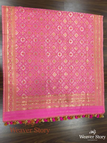 Handwoven_Pink_and_Gold_Banarasi_Patola_Dupatta_WeaverStory_04