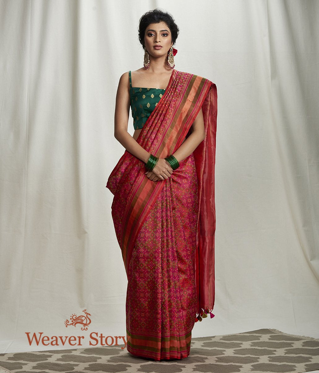 Handloom_Pink_and_Red_Reshmi_Jamawar_Saree_WeaverStory_02