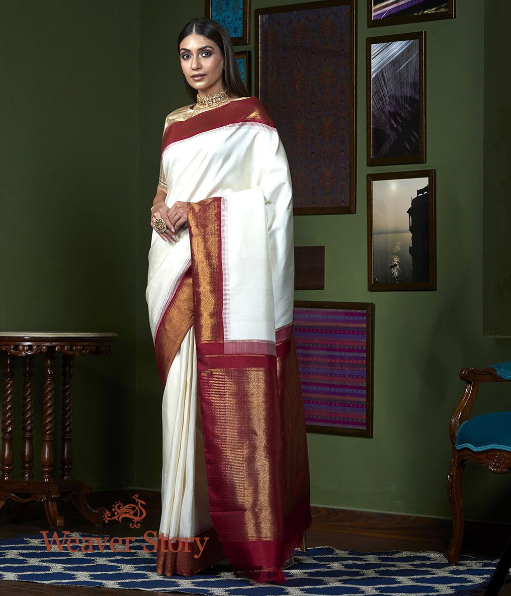 Handwoven_Offwhite_Plain_Kanjivaram_Saree_with_Maroon_Pure_Zari_Border_WeaverStory_02