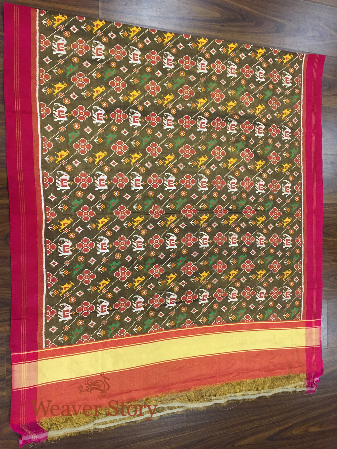 Handloom_Black_and_Gold_Tissue_Patola_Dupatta_WeaverStory_02