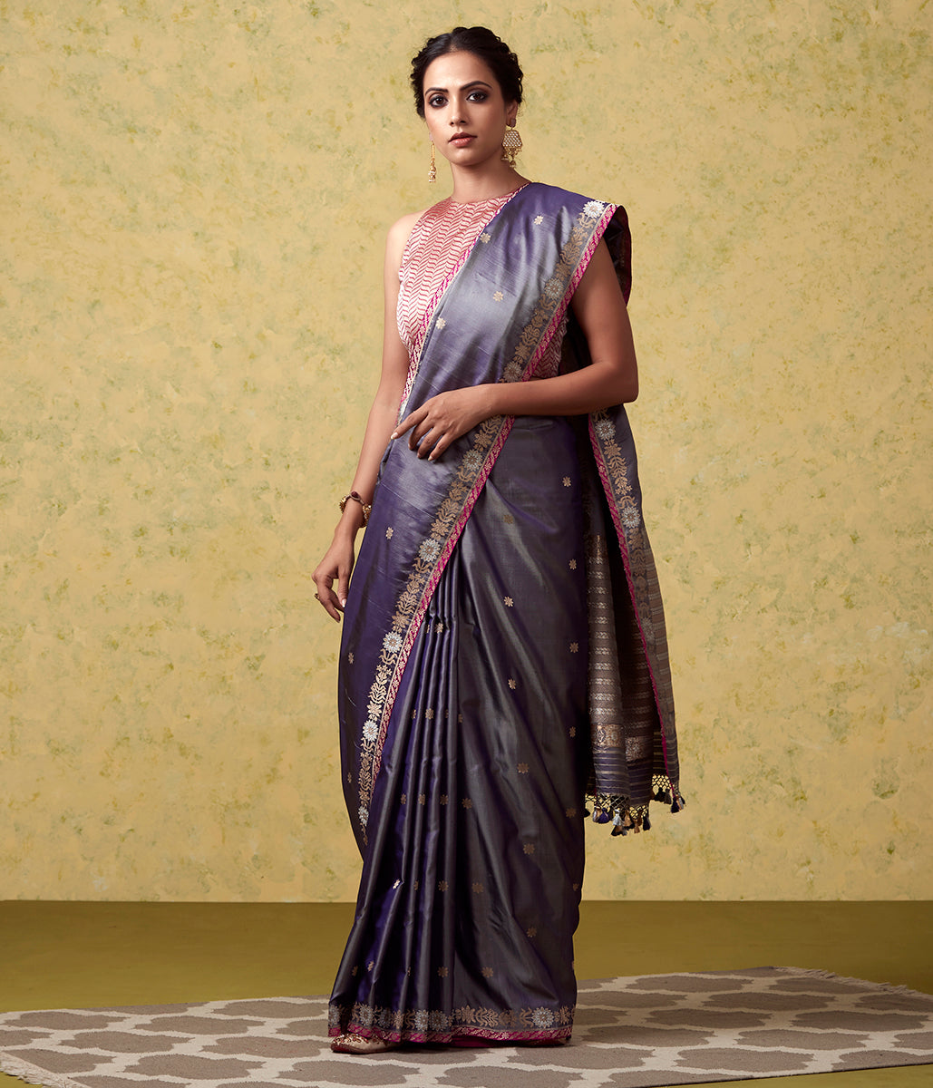 Handwoven_Grey_Floral_Booti_Ektara_with_Small_Border_WeaverStory_02