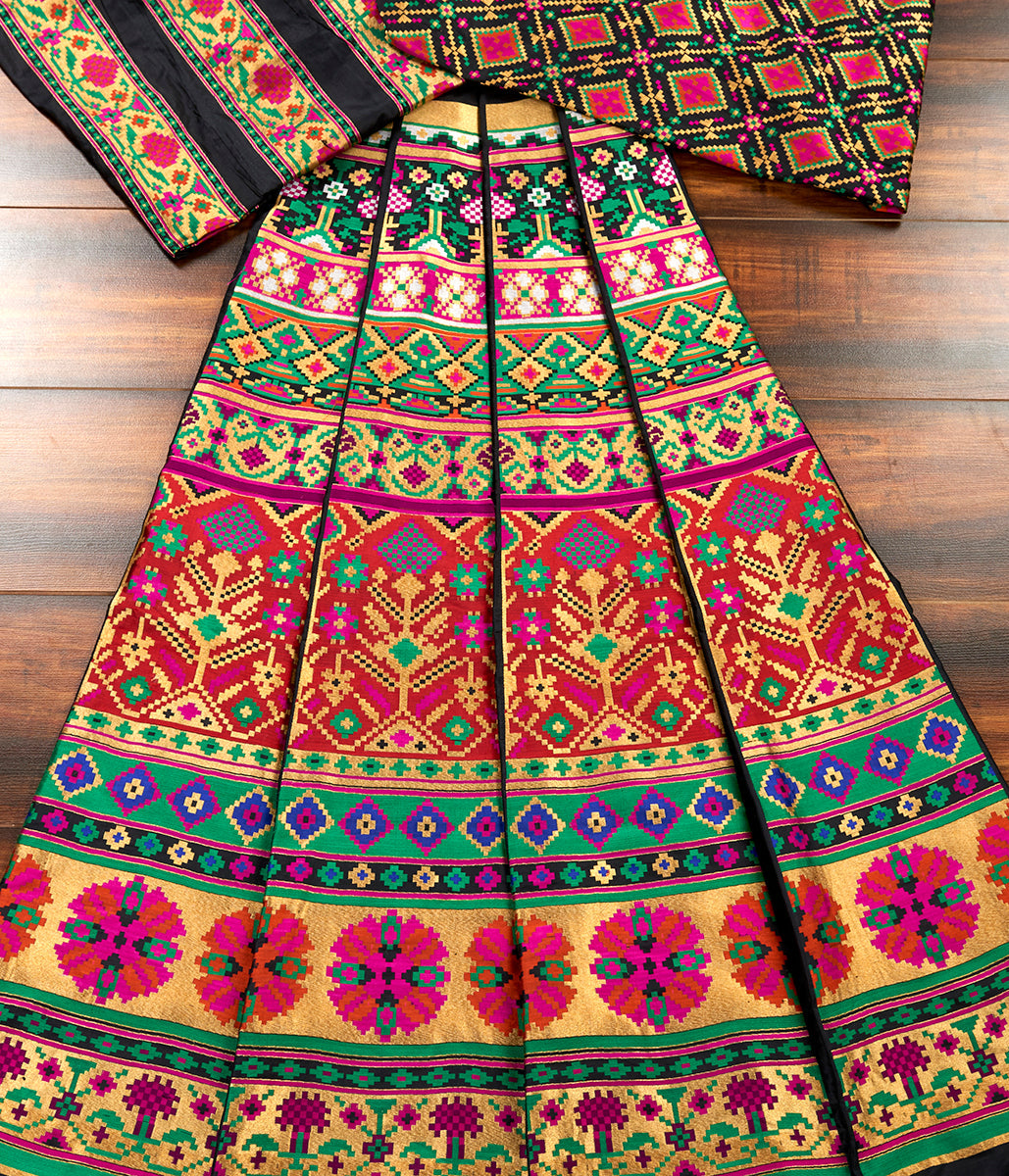 Handloom_Purple_Patola_Lehenga_with_Meenakari_work_WeaverStory_02