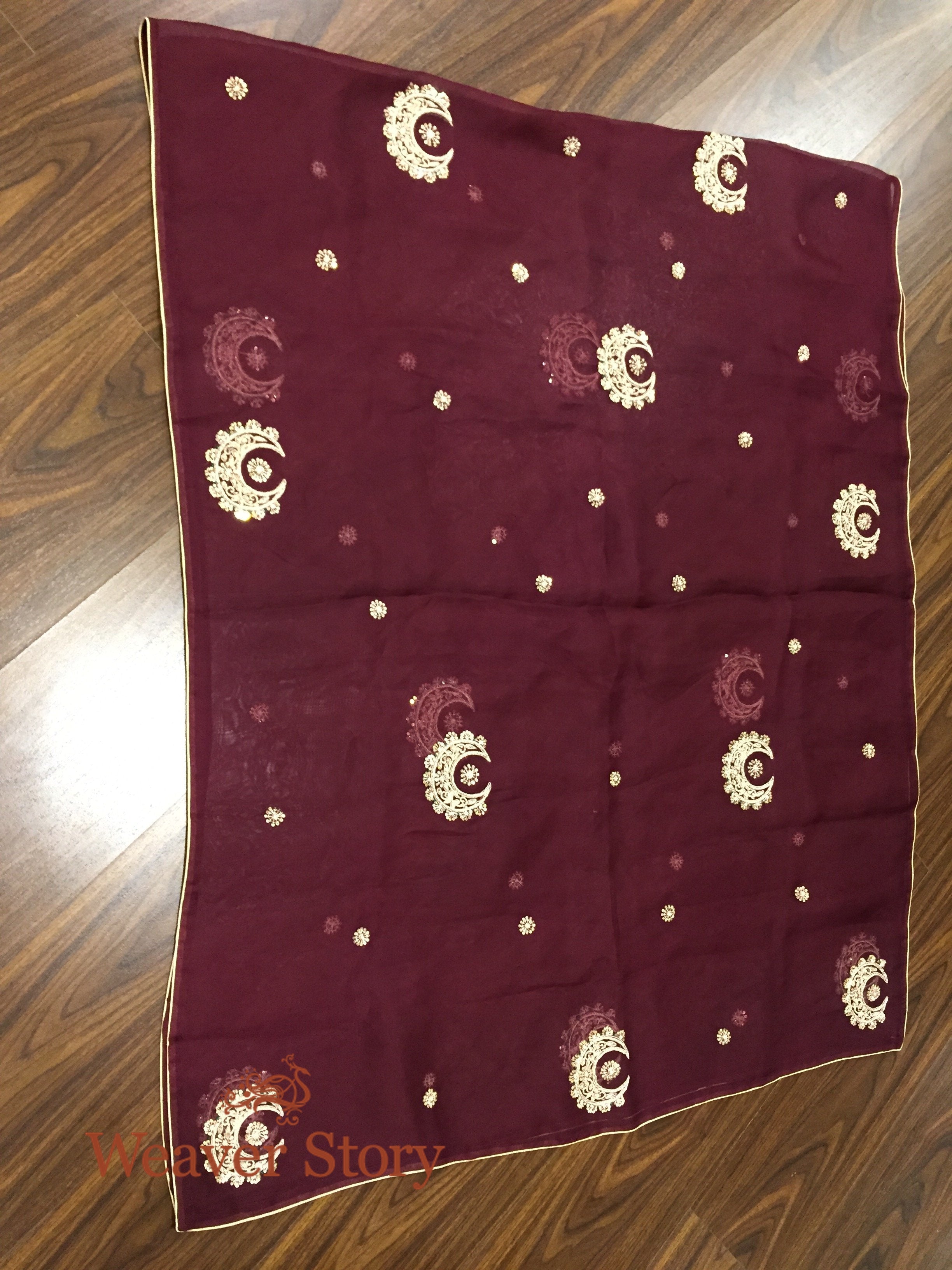 Handloom_Wine_Chaand_Boota_Dupatta_with_Zardozi_Work_WeaverStory_03