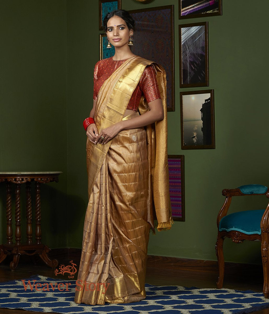 Handloom_Gold_Kanjivaram_Silk_Saree_WeaverStory_02