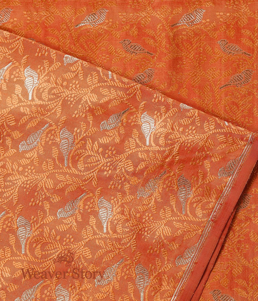 Handloom_Orange_Bird_Motif_Tanchoi_Fabric_WeaverStory_02