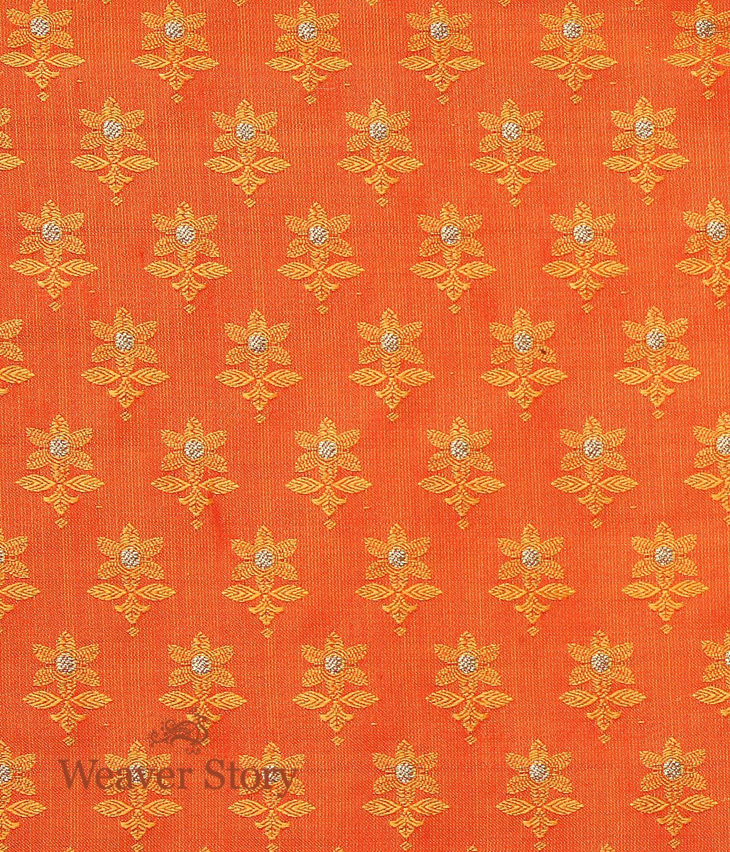 Handloom_Tanchoi_Zari_Booti_Fabric_WeaverStory_02