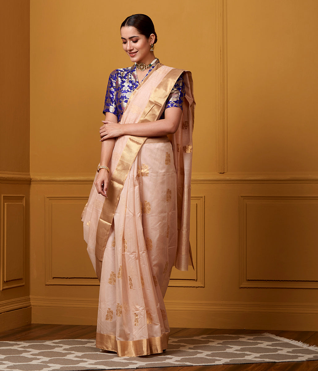 Handloom_Soft_Peach_Flower_Motif_Mercerised_Cotton_Chanderi_Saree_WeaverStory_02