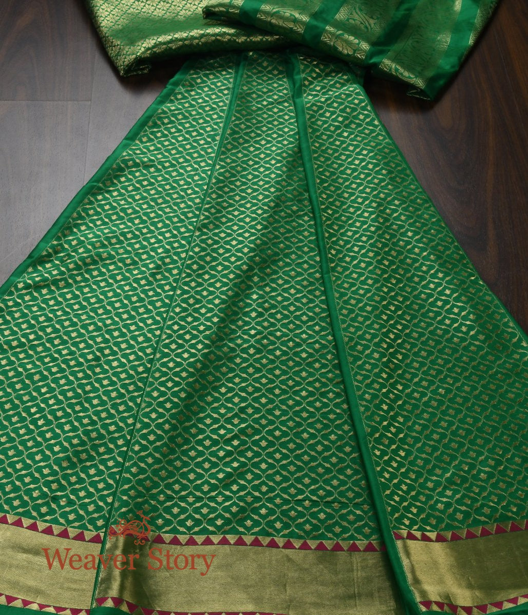 Handloom_Green_Cutwork_Kalidar_Jaal_Katan_Silk_Banarasi_Lehenga_WeaverStory_02