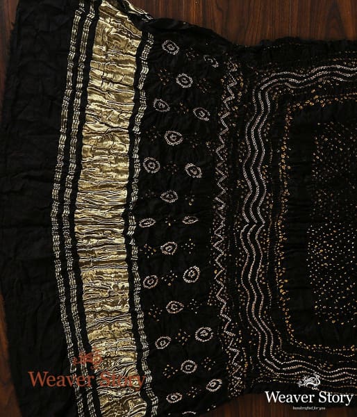 Handwoven_Black_Gajji_Silk_Dupatta_with_Bandhej_WeaverStory_04