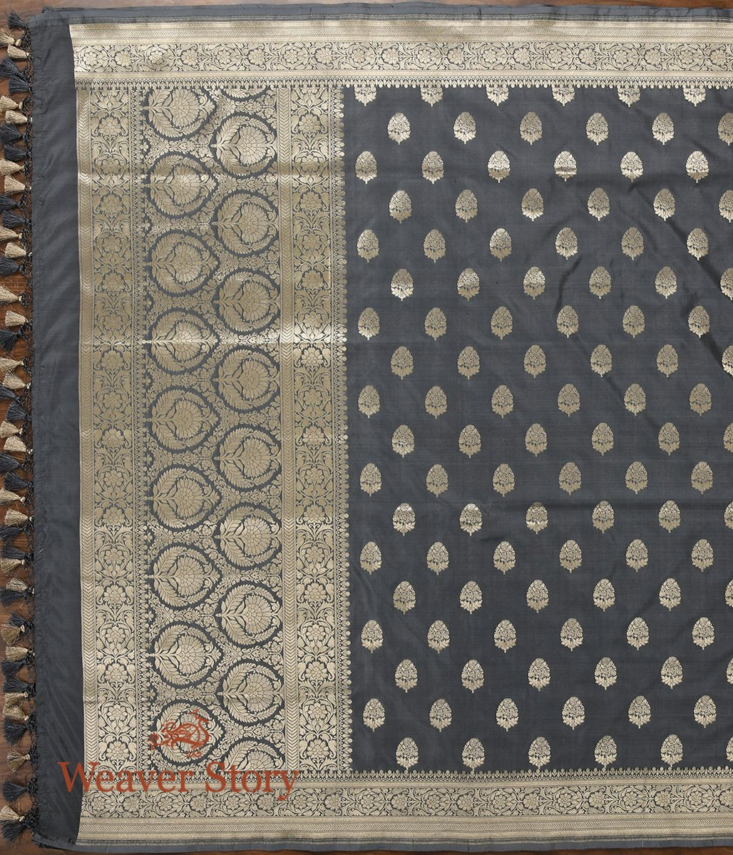Handloom_Grey_Cutwork_Booti_Dupatta_WeaverStory_02
