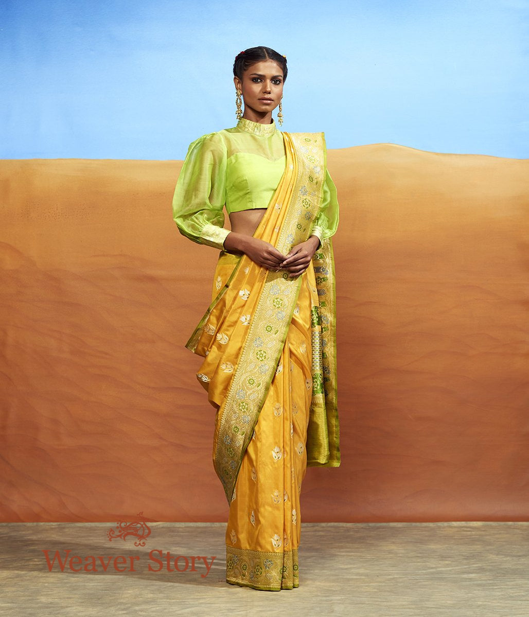 Handwoven_Mustard_Yellow_Saree_with_Green_Border_WeaverStory_02