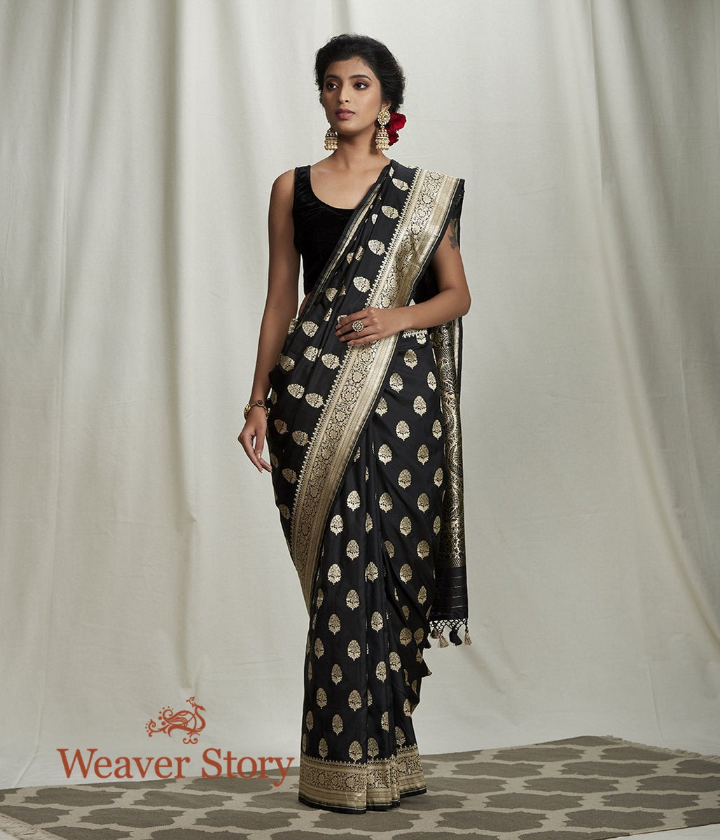 Handwoven_Black_Banarasi_Cutwork_Booti_Saree_WeaverStory_02