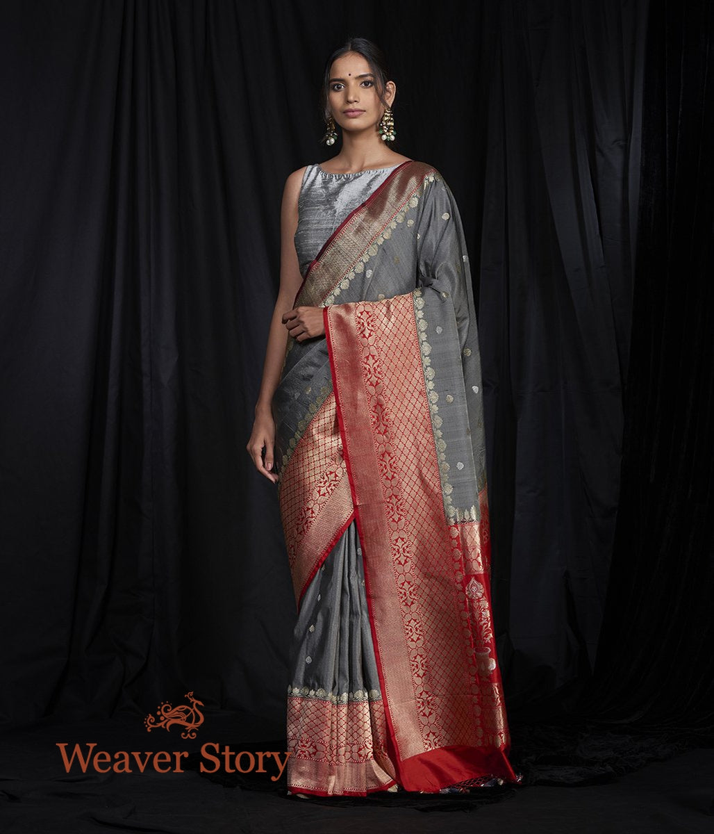 Handwoven_Grey_Tusser_Saree_with_Red_Kadhiyal_Border_WeaverStory_02