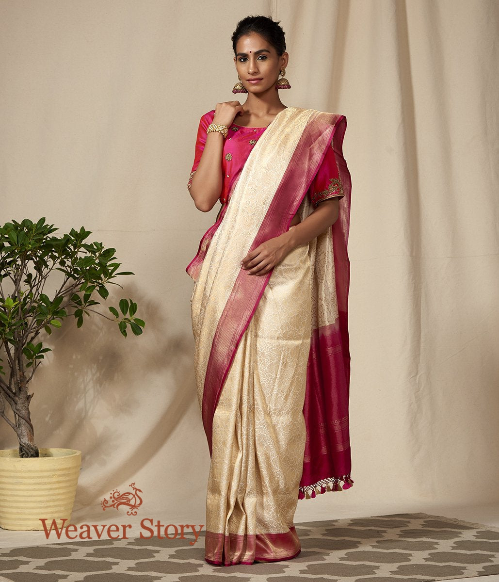 Handloom_OffWhite_and_Pink_Zari_Kimkhab_Banarasi_Saree_WeaverStory_02