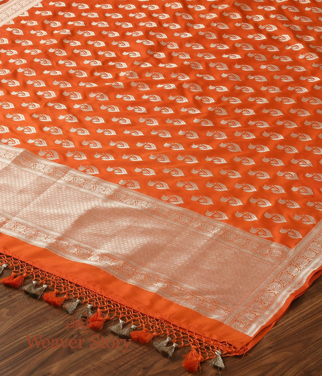 Handloom_Orange_Flower_Booti_Dupatta_WeaverStory_03