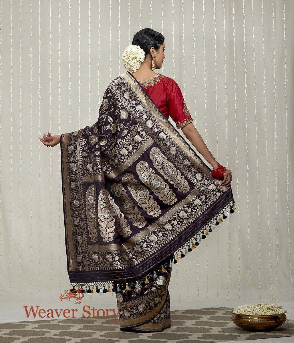 Handloom_Dark_Purple_Banarasi_Jangla_Saree_with_Floral_Jaal_WeaverStory_03