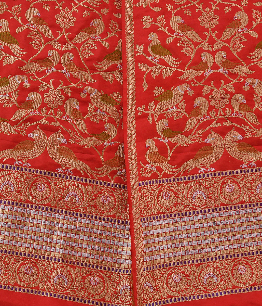 Red_Handloom_Kadhwa_Banarasi_Lehenga_with_Meenakari_WeaverStory_03
