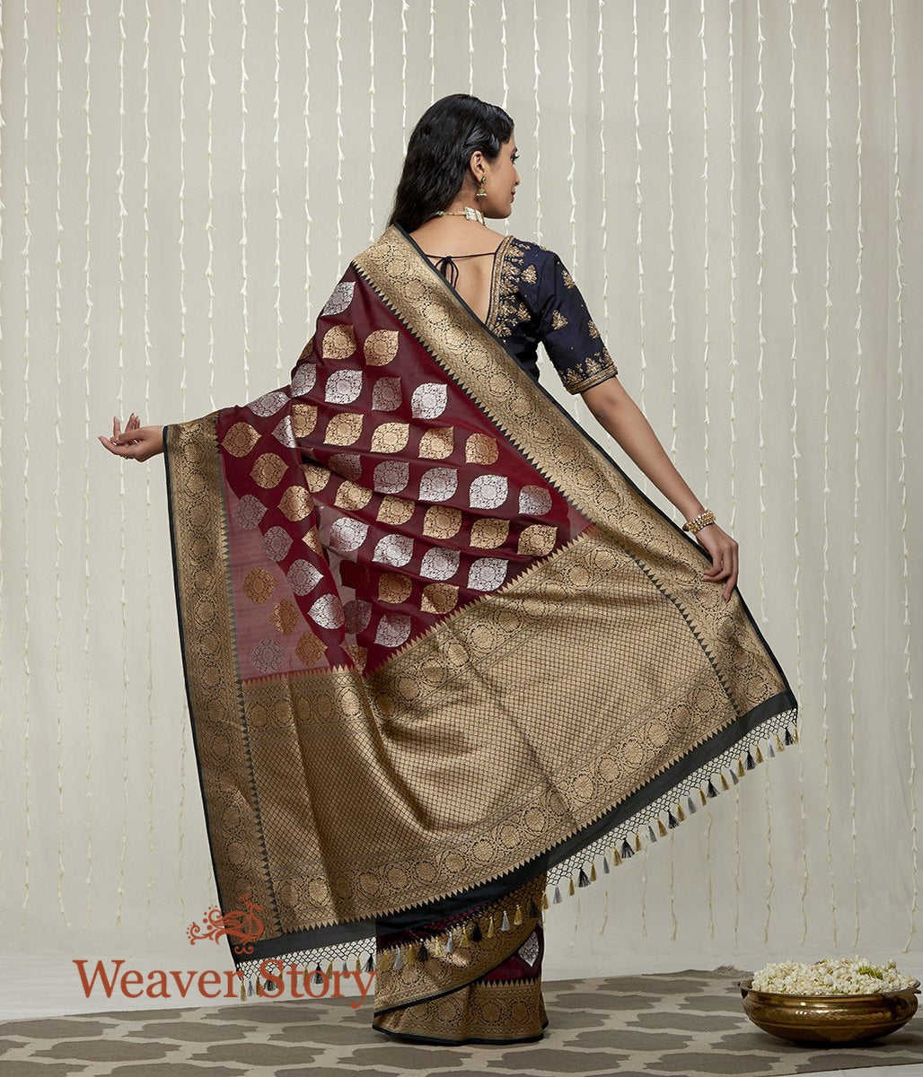Handloom_Maroon_Sona_Rupa_Kadhwa_Boota_Saree_with_Black_Border_WeaverStory_03