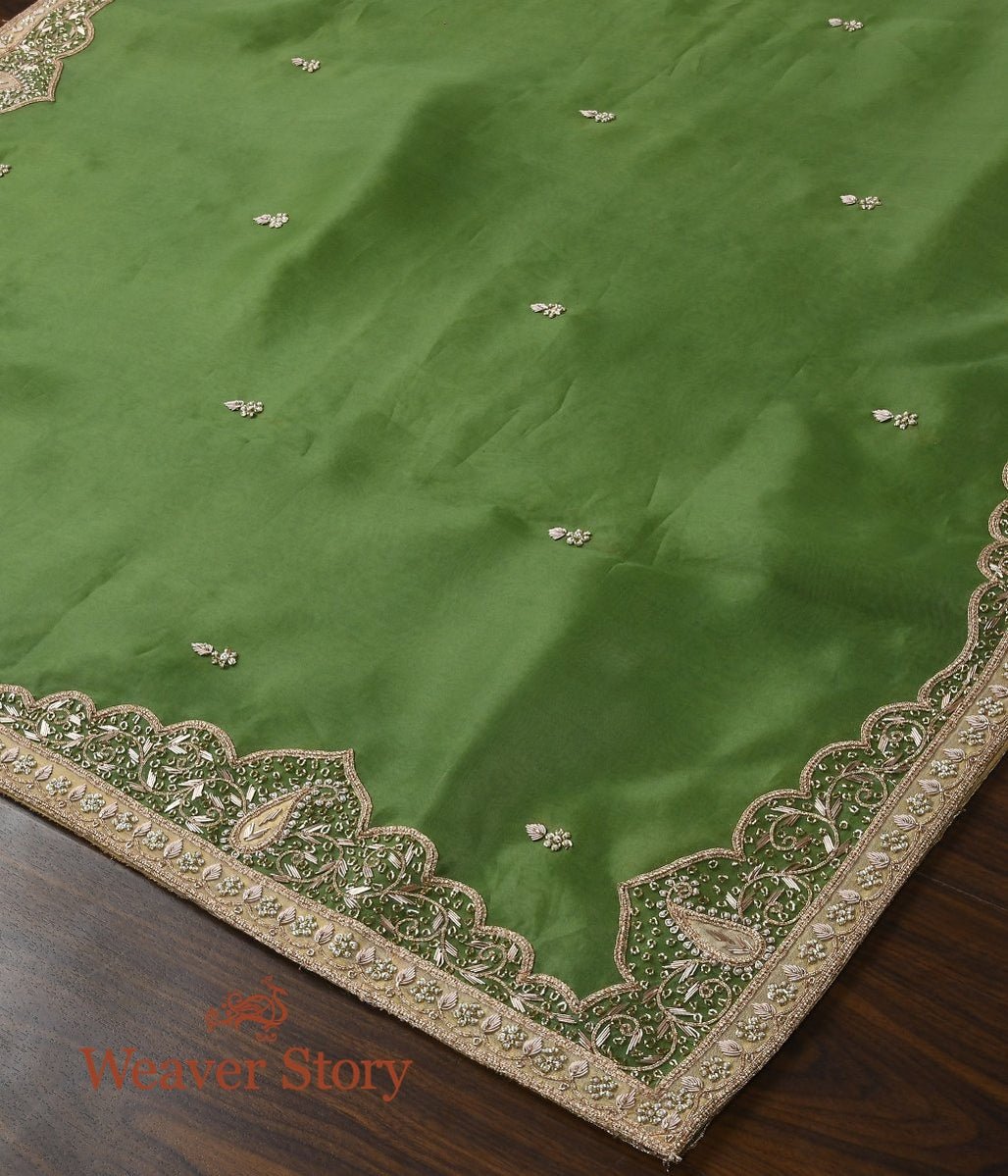 Heena_Green_Zardozi_Dupatta_with_Mughal_Border_WeaverStory_03