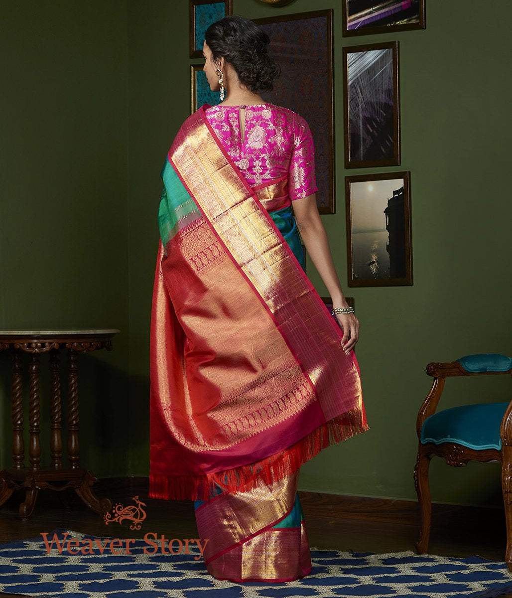 Handloom_Green_Kanjivaram_Silk_Saree_with_Pink_Border_WeaverStory_03