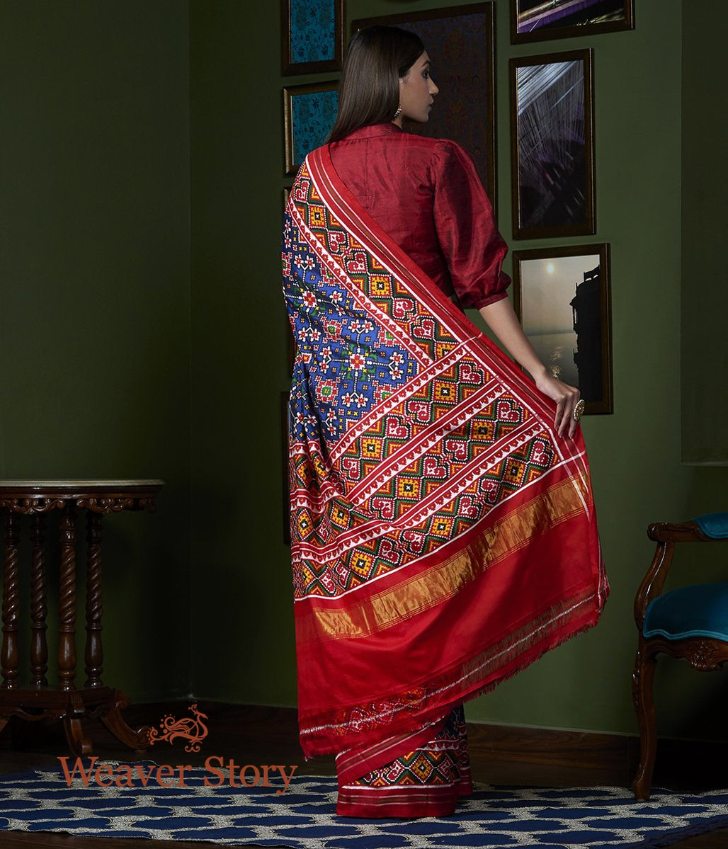 Handwoven_Blue_Navratan_Pattern_Patan_Patola_Saree_WeaverStory_03