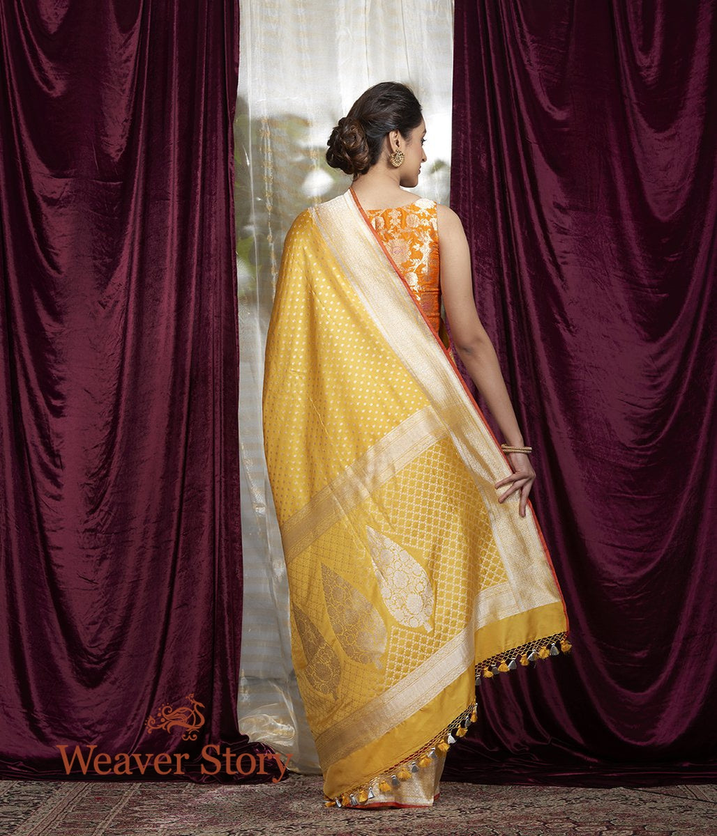 Handwoven_Yellow_Silver_Zari_Booti_Saree_WeaverStory_03