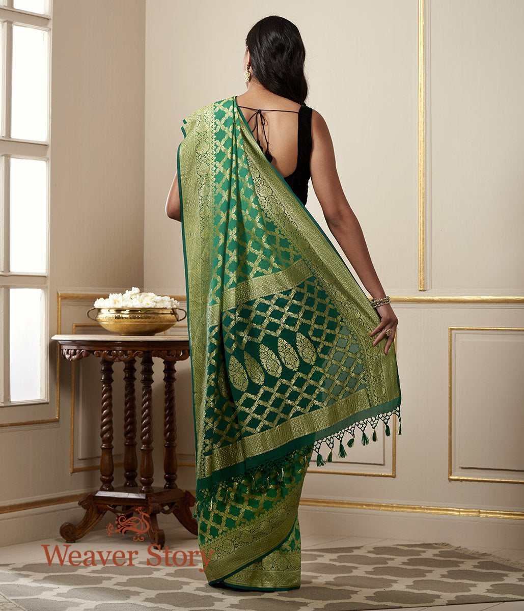 Handloom_Banarasi_Georgette_Saree_in_Emerald_Green_WeaverStory_03