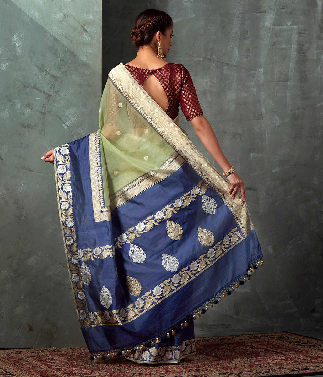 Handwoven_Green_Kora_Saree_with_Blue_Border_WeaverStory_03