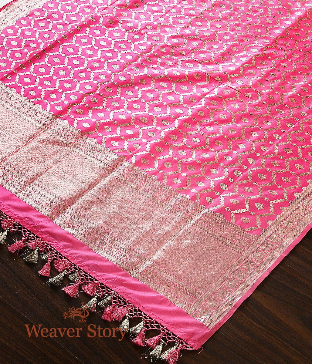 Handloom_Cutwork_Meenakari_Jaal_Pink_Dupatta_WeaverStory_03