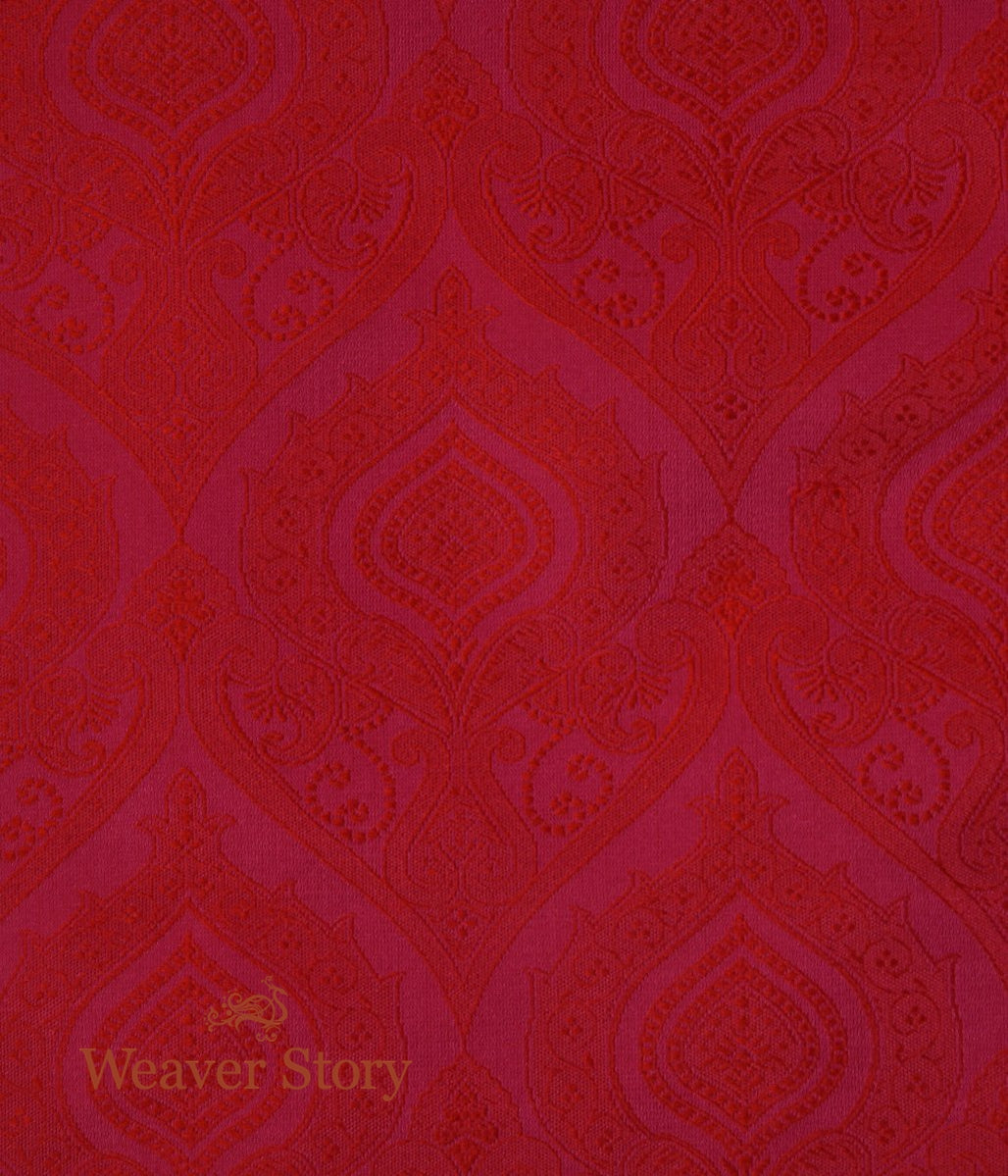Handloom_Rani_Pink_Tanchoi_Fabric_with_Floral_Weave_WeaverStory_03