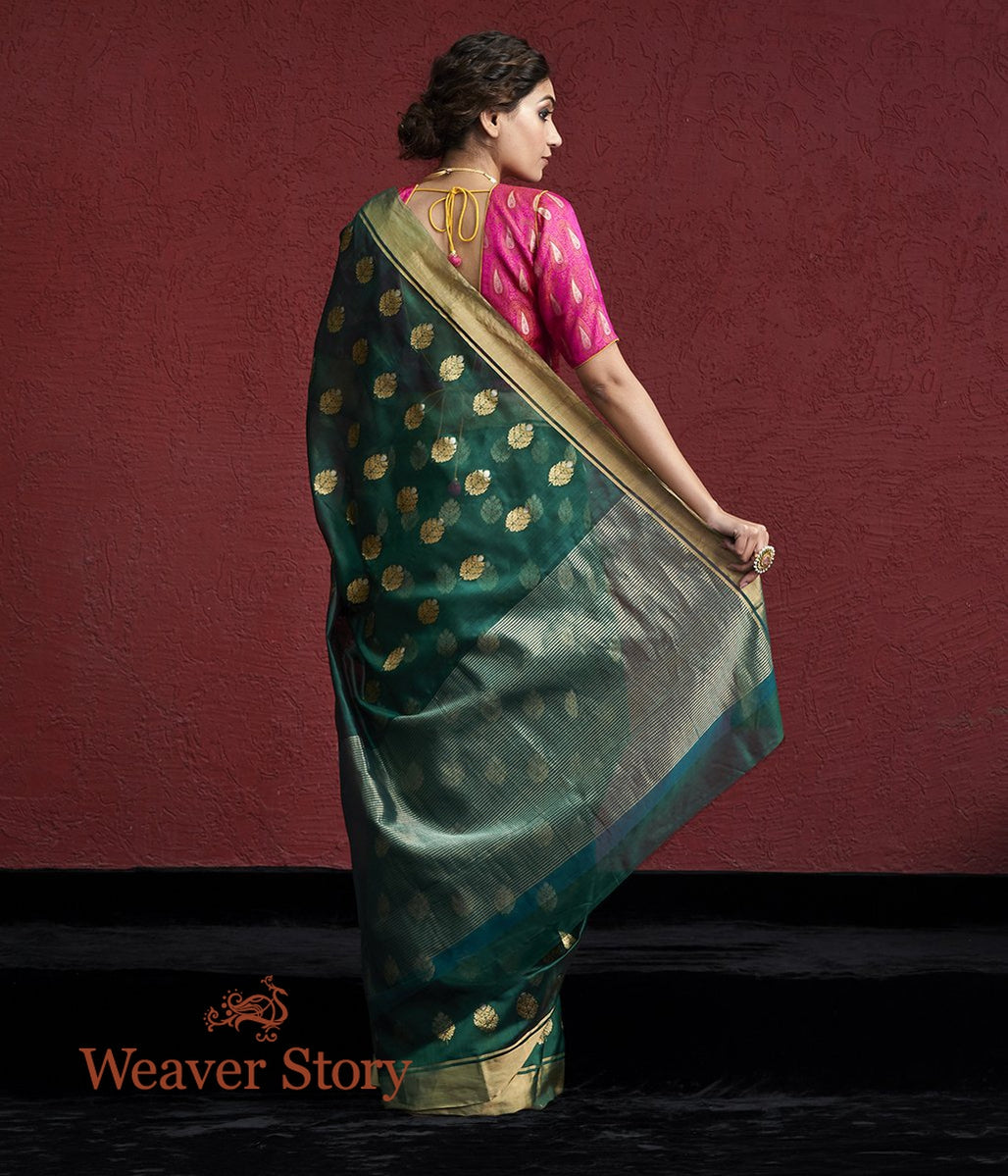 Handloom_Emerald_Green_Anaar_Booti_Chanderi_Saree_WeaverStory_03