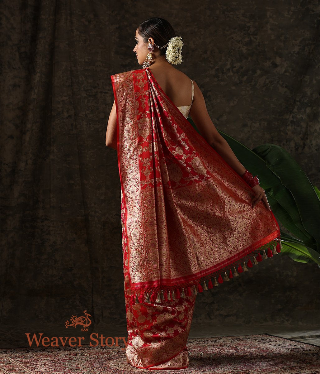 Handwoven_Red_Kadhwa_Jangla_with_Gold_Zari_WeaverStory_03
