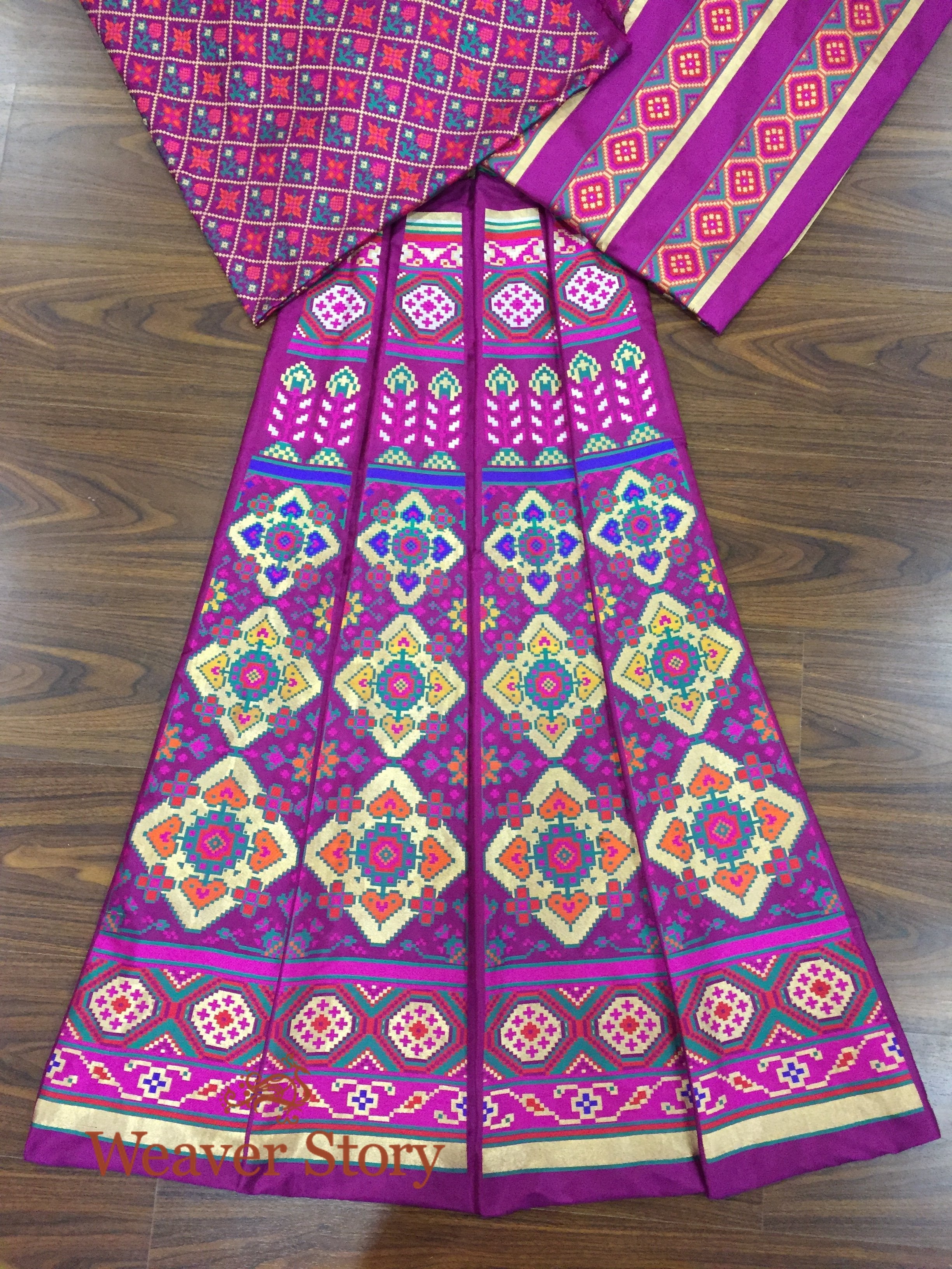 Handloom_Pure_Silk_Purple_Patola_Cutwork_Banarasi_Lehenga_WeaverStory_03