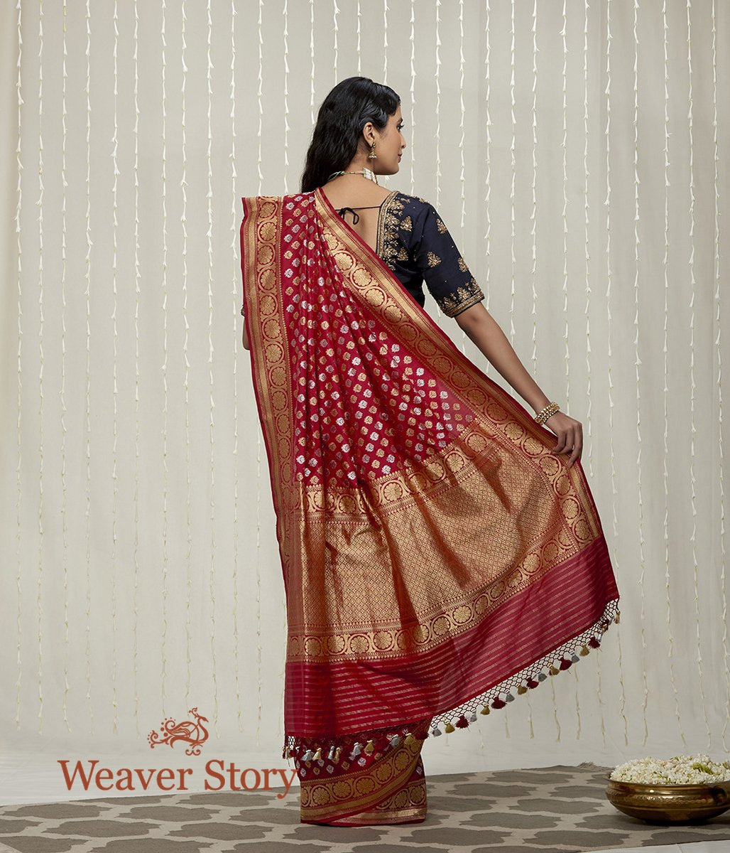 Handloom_Maroon_Sona_Rupa_Kadhwa_Booti_Saree_with_Floral_Border_WeaverStory_03
