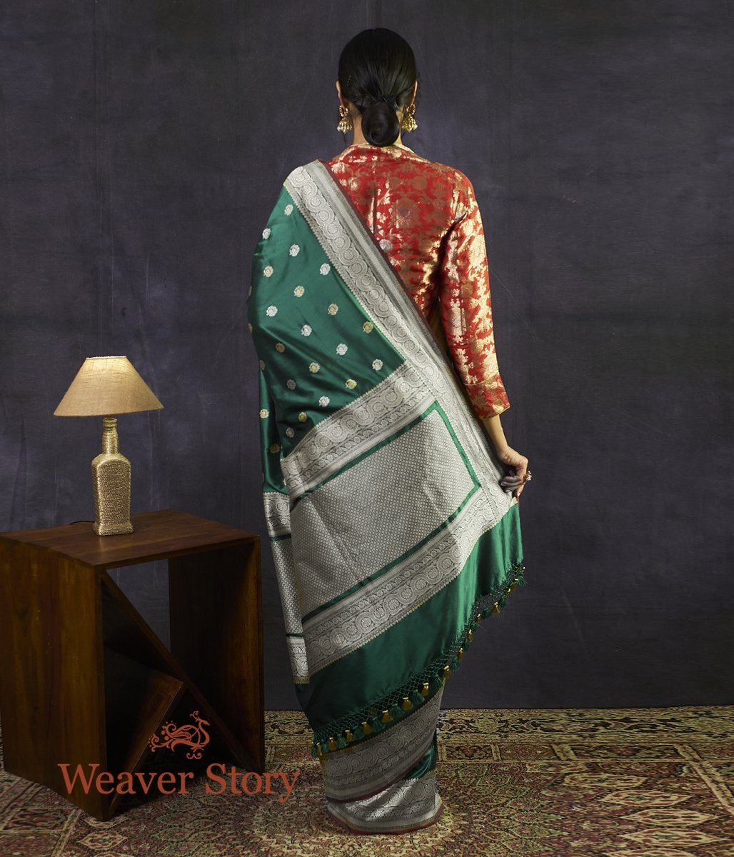 Handwoven_Green_Kadhwa_Booti_Saree_WeaverStory_03