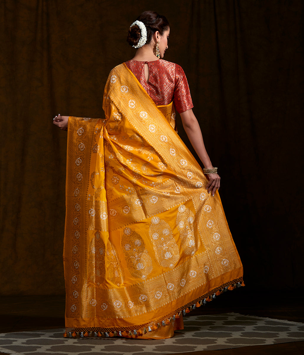 Handloom_Yellow_Kadhwa_Jangla_Saree_WeaverStory_03