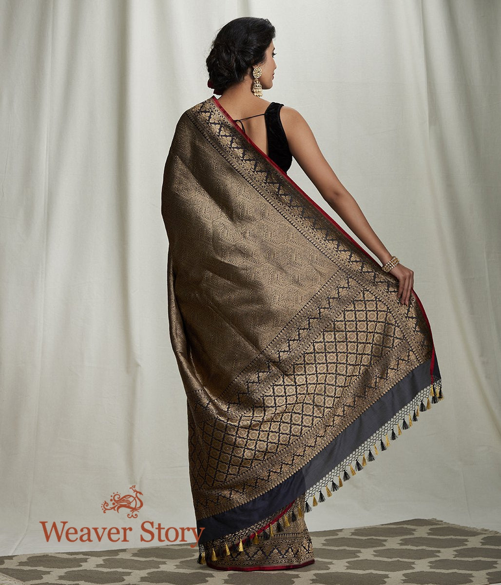 Handloom_Black_Antique_Zari_Tanchoi_Saree_WeaverStory_03