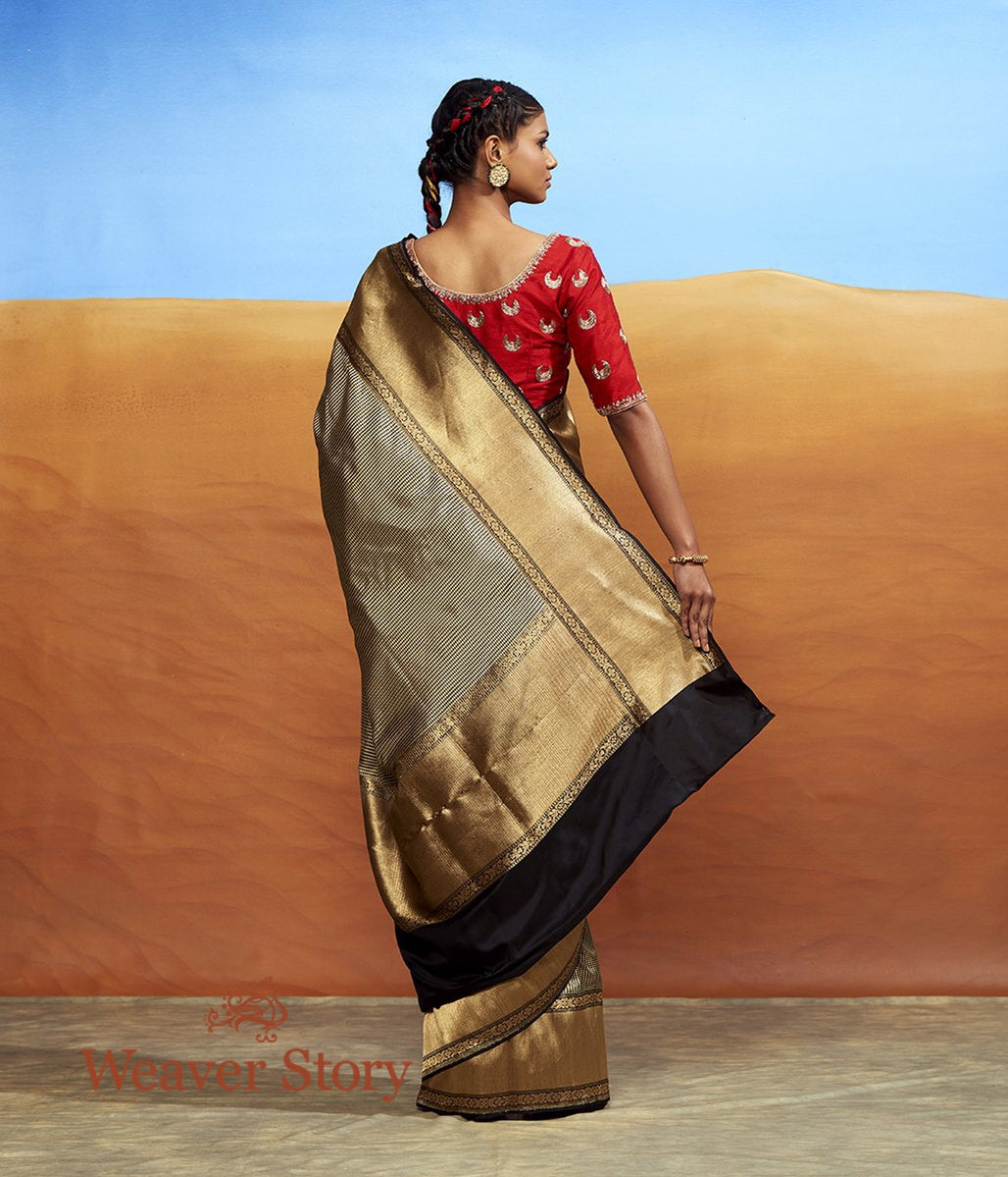 Handwoven_Black_and_Beige_Banarasi_Saree_with_Checks_WeaverStory_03