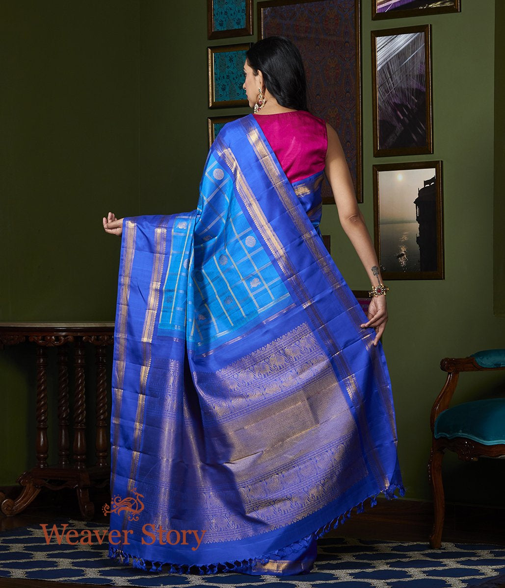 Handwoven_Cobalt_Blue_Real_Zari_Kanjivaram_Saree_with_Checks_WeaverStory_03
