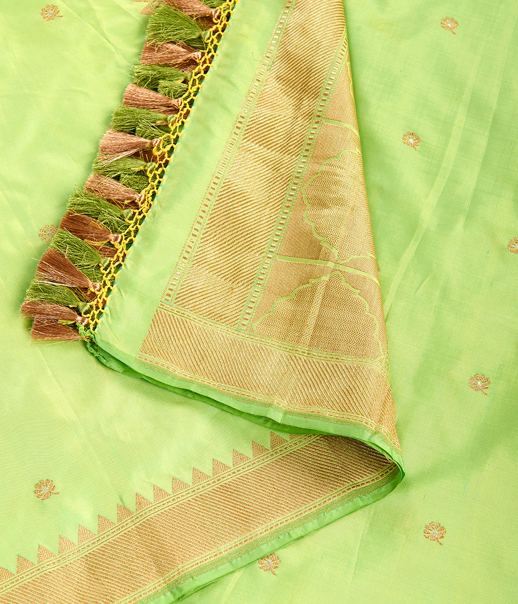Suit_Set_-_Handwoven_Green_Katan_Silk_Kurta_and_Dupatta_with_Kadhwa_Booti_WeaverStory_03