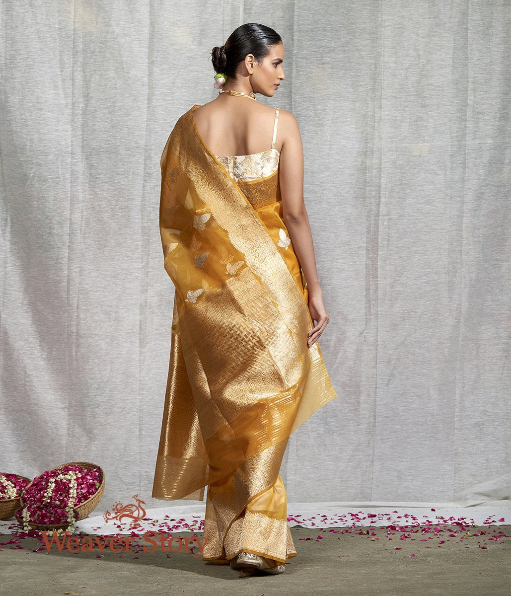Handwoven_Mustard_Kora_Silk_Banarasi_Saree_with_Kadhwa_Booti_WeaverStory_03