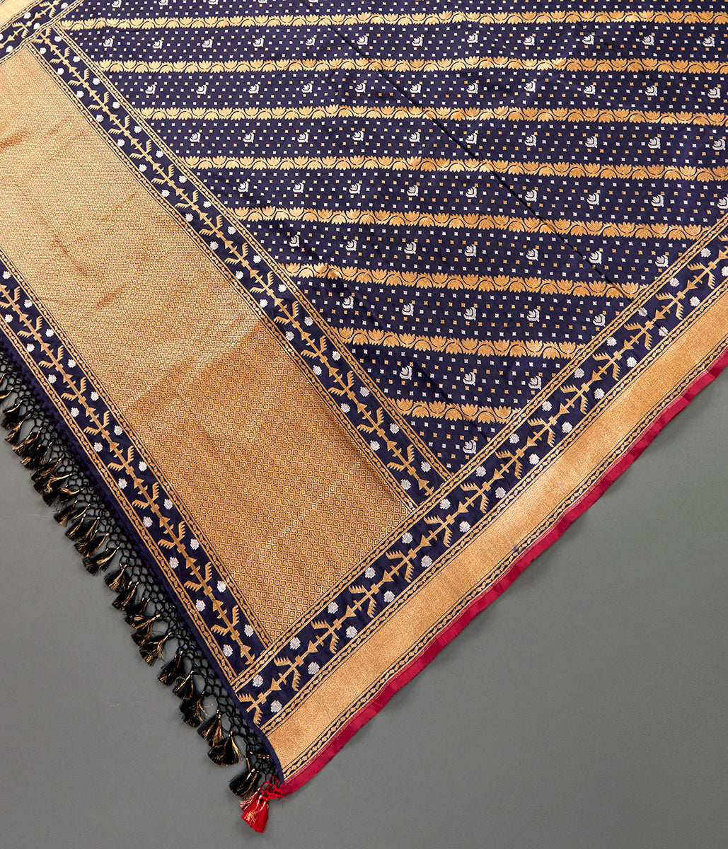 Handwoven_Navy_Blue_Katan_Jamdani_Dupatta_WeaverStory_03