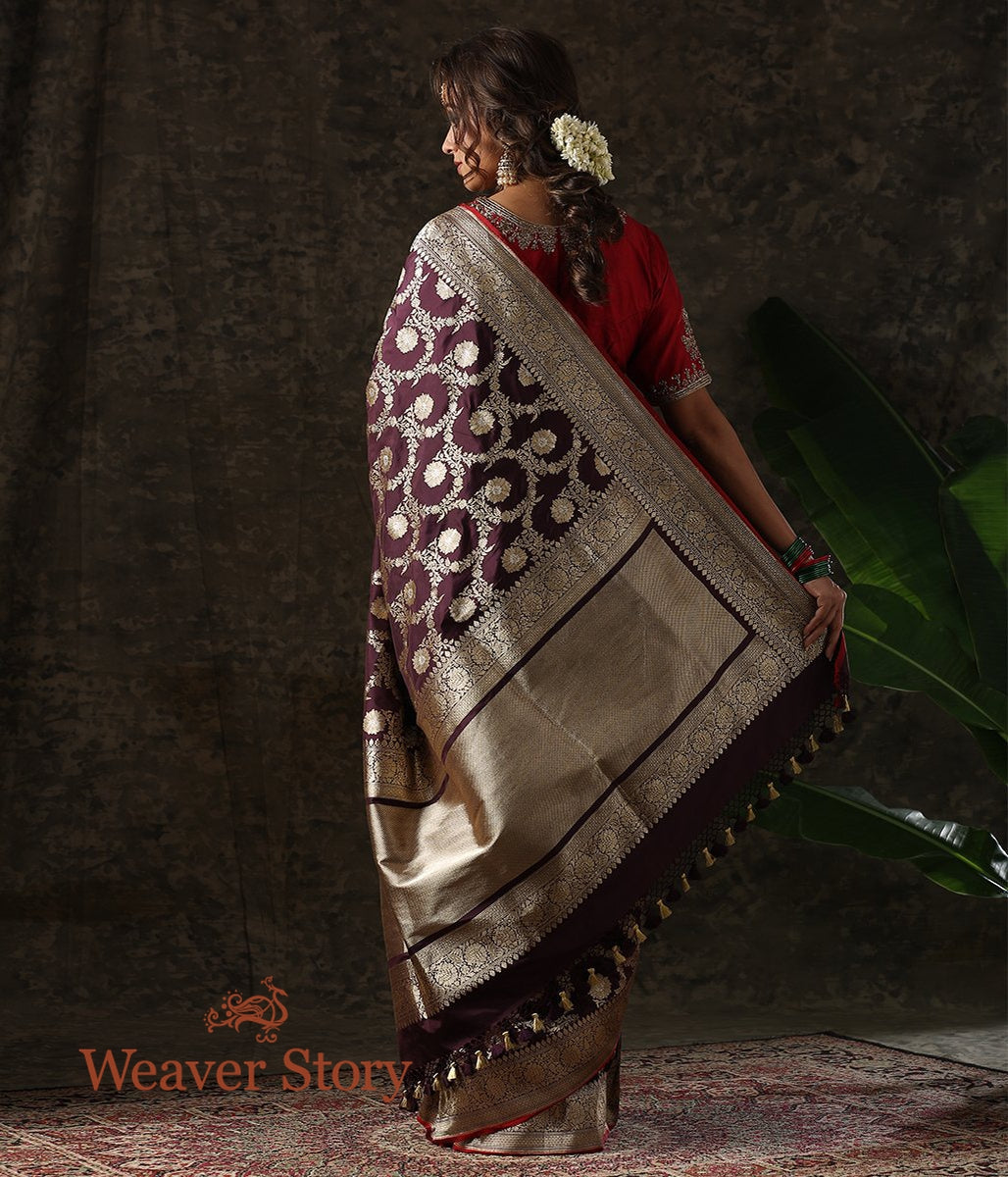 Handwoven_Wine_Kadhwa_Floral_Jaal_Saree_with_Red_Selvedge_WeaverStory_03