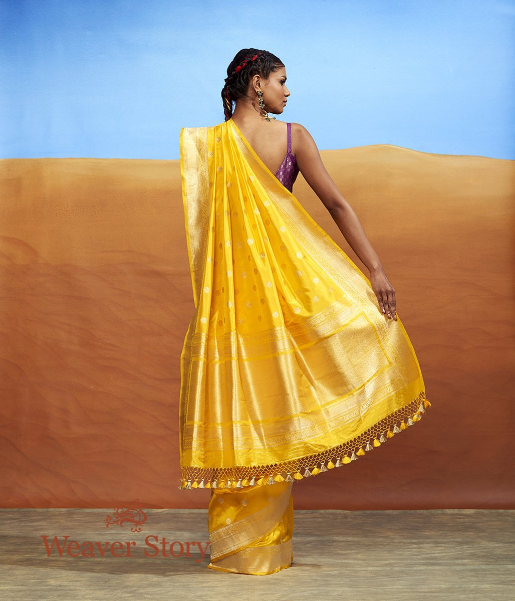 Handloom_Yellow_Asharfi_Boota_Saree_WeaverStory_03