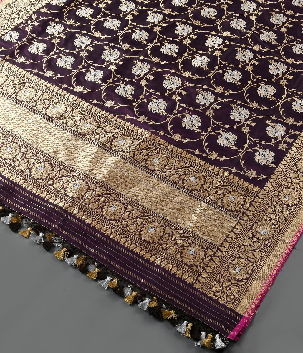Handloom_Wine_Kadhwa_Jangla_Dupatta_WeaverStory_03