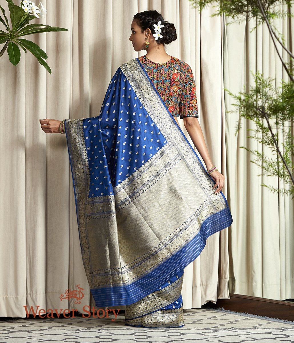 Handloom_Navy_Blue_Banarasi_Saree_Woven_with_Small_Zari_Booti_WeaverStory_03
