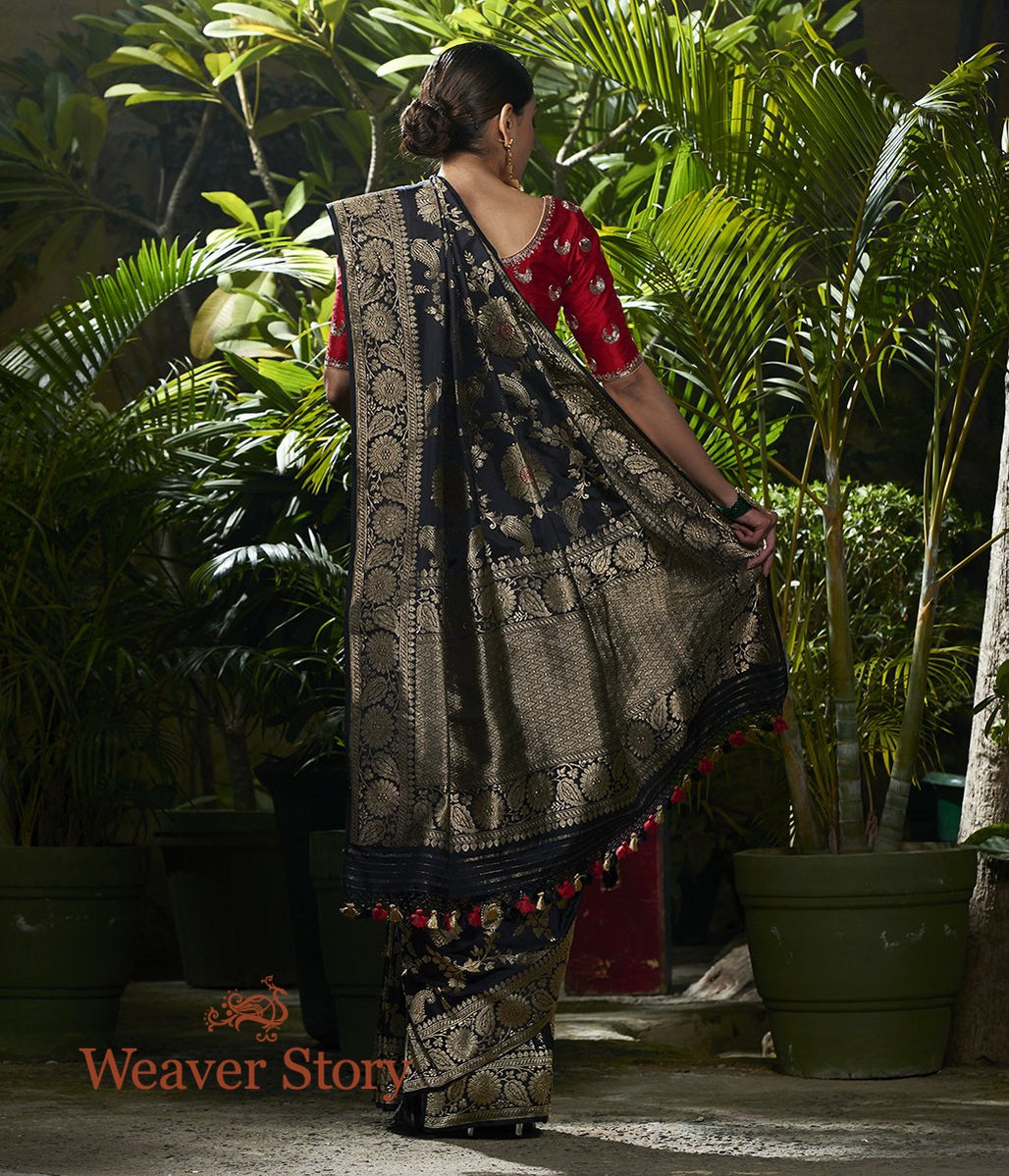 Handloom_Black_Kadhwa_Jangla_Saree_with_Red_Meenakari_WeaverStory_03