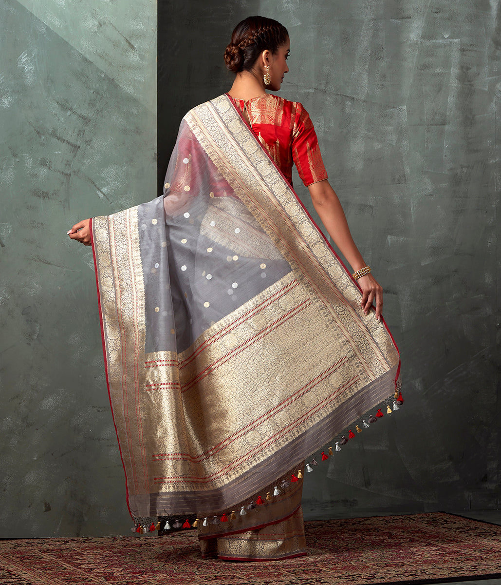 Handwoven_Grey_Asharfi_Boota_Kora_Saree_with_Red_Border_WeaverStory_03